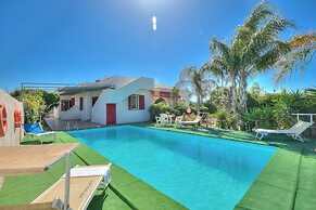 Villa Strea with pool