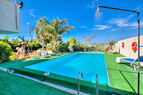 Villa Strea with pool