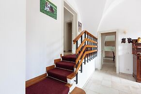 Villa Gaia with pool