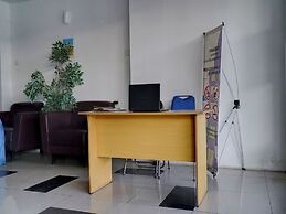 OYO Life 92889 Apartement Grand Sentraland Karawang By A.t Room