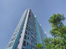 OYO Life 92889 Apartement Grand Sentraland Karawang By A.t Room