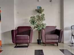 OYO Life 92889 Apartement Grand Sentraland Karawang By A.t Room
