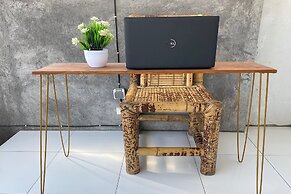 OYO Life 93125 Kos Bale Lumbung Syariah