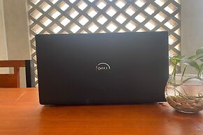 OYO Life 93155 Wisma Sarah