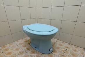 OYO Life 93155 Wisma Sarah