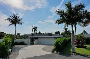 Experience of a Lifetime - Waterfront Living