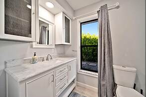 Experience of a Lifetime - Waterfront Living