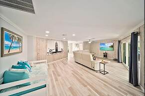 Experience of a Lifetime - Waterfront Living