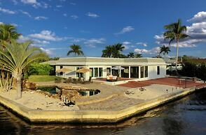 Experience of a Lifetime - Waterfront Living