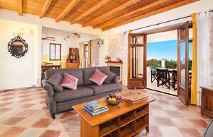 Island View in Antipata