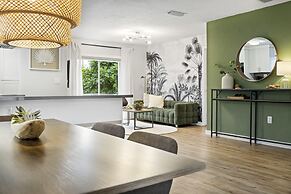 Hidden Garden A Serene Miami Escape