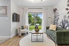 Hidden Garden A Serene Miami Escape