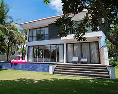 Ocean Luxury Villas By Emblemsea