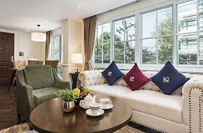 The Elite Thong Lor 25