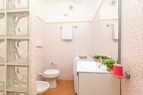 I Fari 19 600mt From The Beach