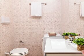 I Fari 19 600mt From The Beach