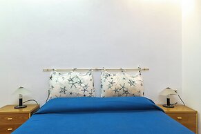 I Fari 19 600mt From The Beach