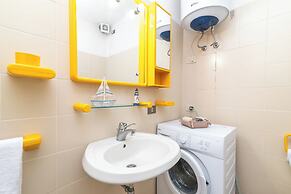 I Fari 74 600 Mt From The Beach