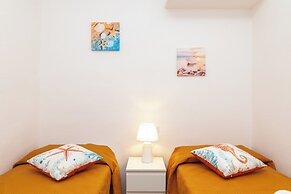 I Fari 72 600mt From The Beach