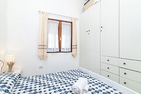 I Fari 124 600mt From The Beach