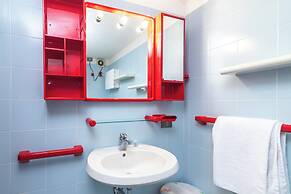 I Fari 124 600mt From The Beach