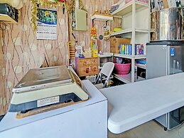 OYO Life 93065 Apartemen Gateway Pasteur By Glory Rent