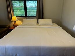 Khao Yai Lake Hill Resort