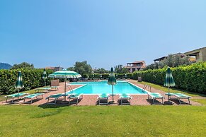 Il Borgo Vip D2 700 Mt From The Beach