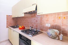 Il Borgo 13/2 700mt From The Beach