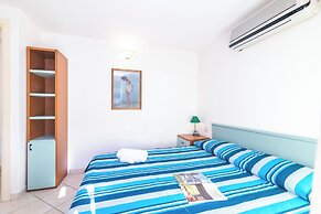 Il Borgo 13/2 700mt From The Beach