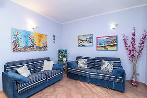 Il Borgo C8 700 Mt From The Beach