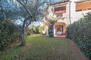 Il Borgo C8 700 Mt From The Beach