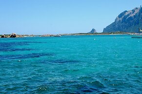 Il Borgo C8 700 Mt From The Beach