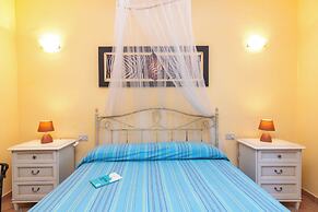 Il Borgo C8 700 Mt From The Beach