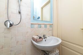 Il Borgo C8 700 Mt From The Beach