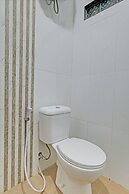 OYO Life 92935 Ayu Kost Eksklusif