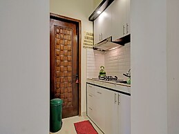 OYO Life 92935 Ayu Kost Eksklusif