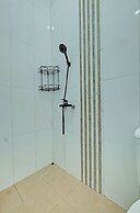 OYO Life 92935 Ayu Kost Eksklusif