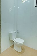 OYO Life 92935 Ayu Kost Eksklusif