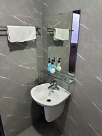 Hoang Gia LB Hotel by Bay Luxury