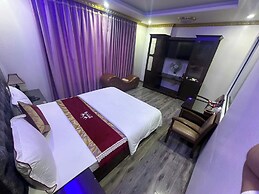 Hoang Gia LB Hotel by Bay Luxury