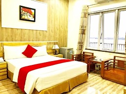 WestLake Trich Sai Hotel - by Bay Luxury