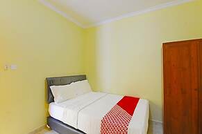 OYO Life 90675 Ld Residence