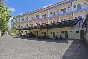 OYO Life 90675 Ld Residence