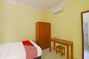 OYO Life 90675 Ld Residence