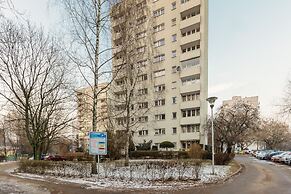 Stylish Apartment in Żoliborz by Renters