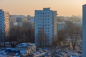 Stylish Apartment in Żoliborz by Renters