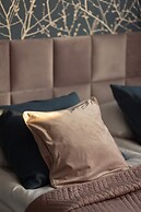 Stylish Apartment in Żoliborz by Renters