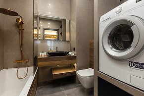 Deep Green Apartment by Renters