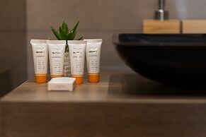 Deep Green Apartment by Renters